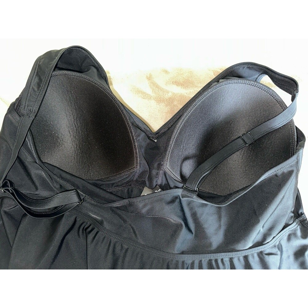 Torrid Tankini Top Size 3 Plus Size Black EUC Swimsuit Bathing Suit Womens 22 24 - Picture 5 of 6